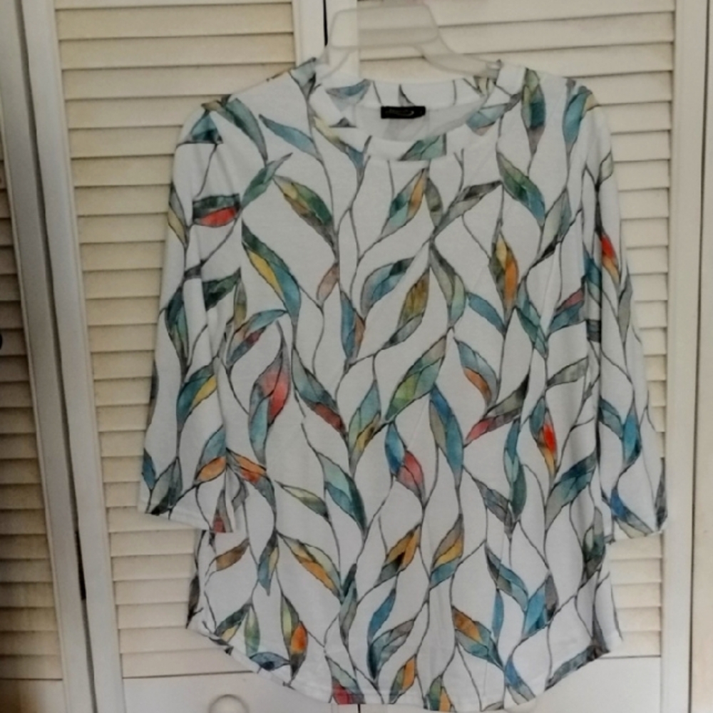 Obermeyer Multicolor Leaf Pattern Blouse